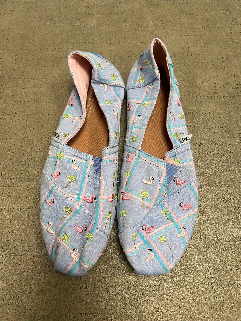 Toms Light Blue Espadrilles with Pink Flamingo and Green Palm Embroidery